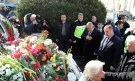 Хиляди отдават почит пред паметника на Васил Левски в София (СНИМКИ)