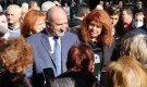 Кацаров налага, Радев нарушава: Кандидат-президентът сред тълпата без маска (СНИМКИ)