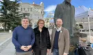 Добрите сили?! Гюров и компания стрелят по паметник на Борисов в Благоевград