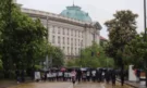 Под дъжда: Близки на загинали в катастрофи протестират в София