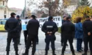 „Боец“ излязоха пред НС срещу хартиената бюлетина, полицаите – повече от протестиращите - Снимка 2 - Tribune.bg