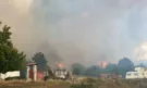 Огромен пожар близо до бензиностанция в Казанлък (ОБНОВЕНА/СНИМКИ)