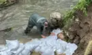 Военни помогнаха при разчистването на Берковица - Снимка 4 - Tribune.bg
