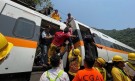 48 жертви и десетки ранени при тежка железопътна катастрофа в Тайван - Снимка 2 - Tribune.bg