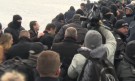 Посрещнаха Петков на Шипка с викове - „Оставка, предатели“, целиха го със снежни топки (СНИМКИ) - Снимка 2 - Tribune.bg