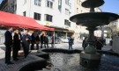 След 14 години: Фонтанът на площад „Славейков“ отново работи - Снимка 4 - Tribune.bg