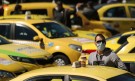 Таксиметровите фирми протестират, опасяват се от фалити (СНИМКИ) - Снимка 3 - Tribune.bg