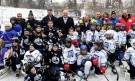 Ледената пързалка „Юнак“ отвори врати за любителите на ледените спортове - Снимка 7 - Tribune.bg